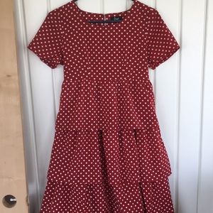 Bun red and white polka dot dress 👗